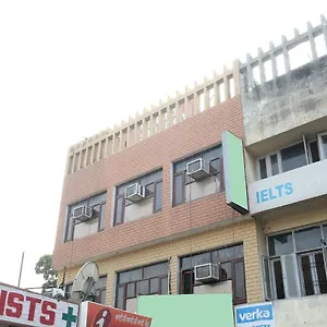 Oyo 11377 Kings Residency Chandigarh