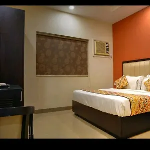 https://hotel-deviram-palace.agrahotelsindia.net